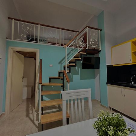 Crown Deluxe Apartments Sarande Bagian luar foto