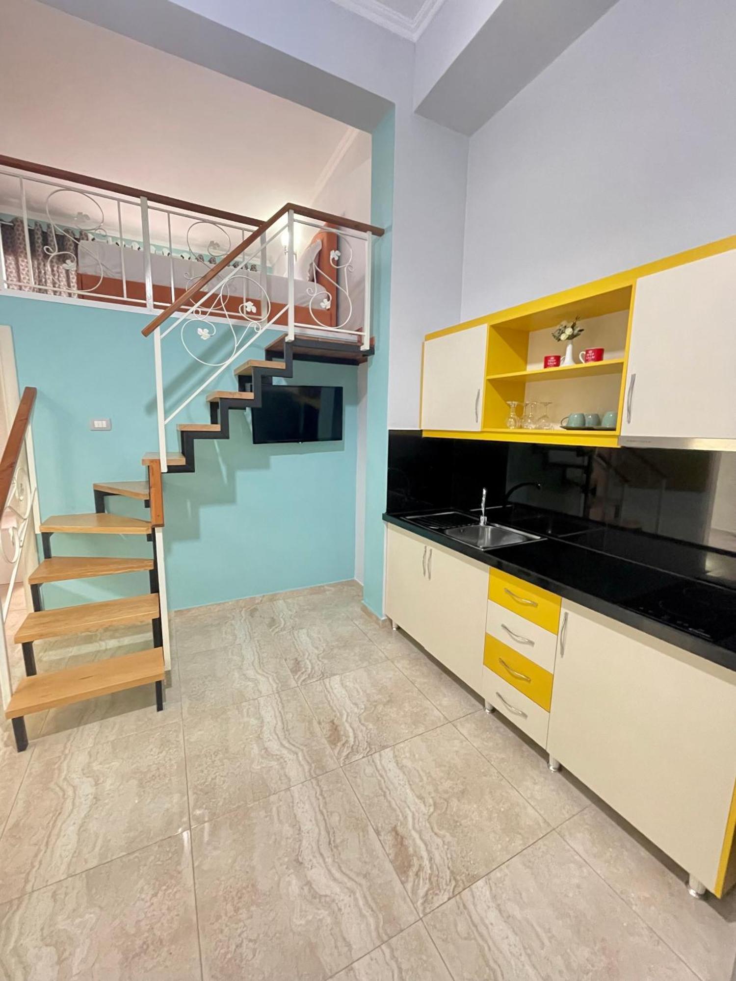 Crown Deluxe Apartments Sarande Bagian luar foto