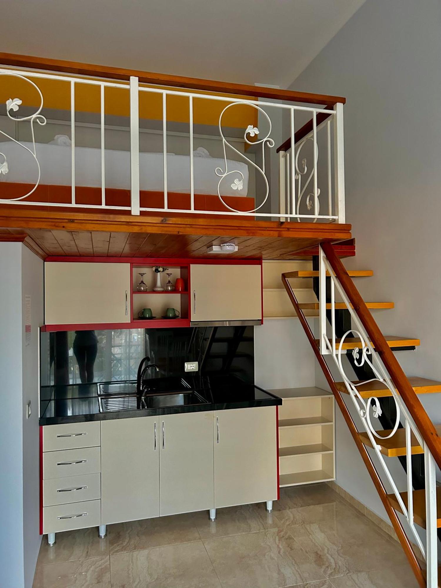 Crown Deluxe Apartments Sarande Bagian luar foto